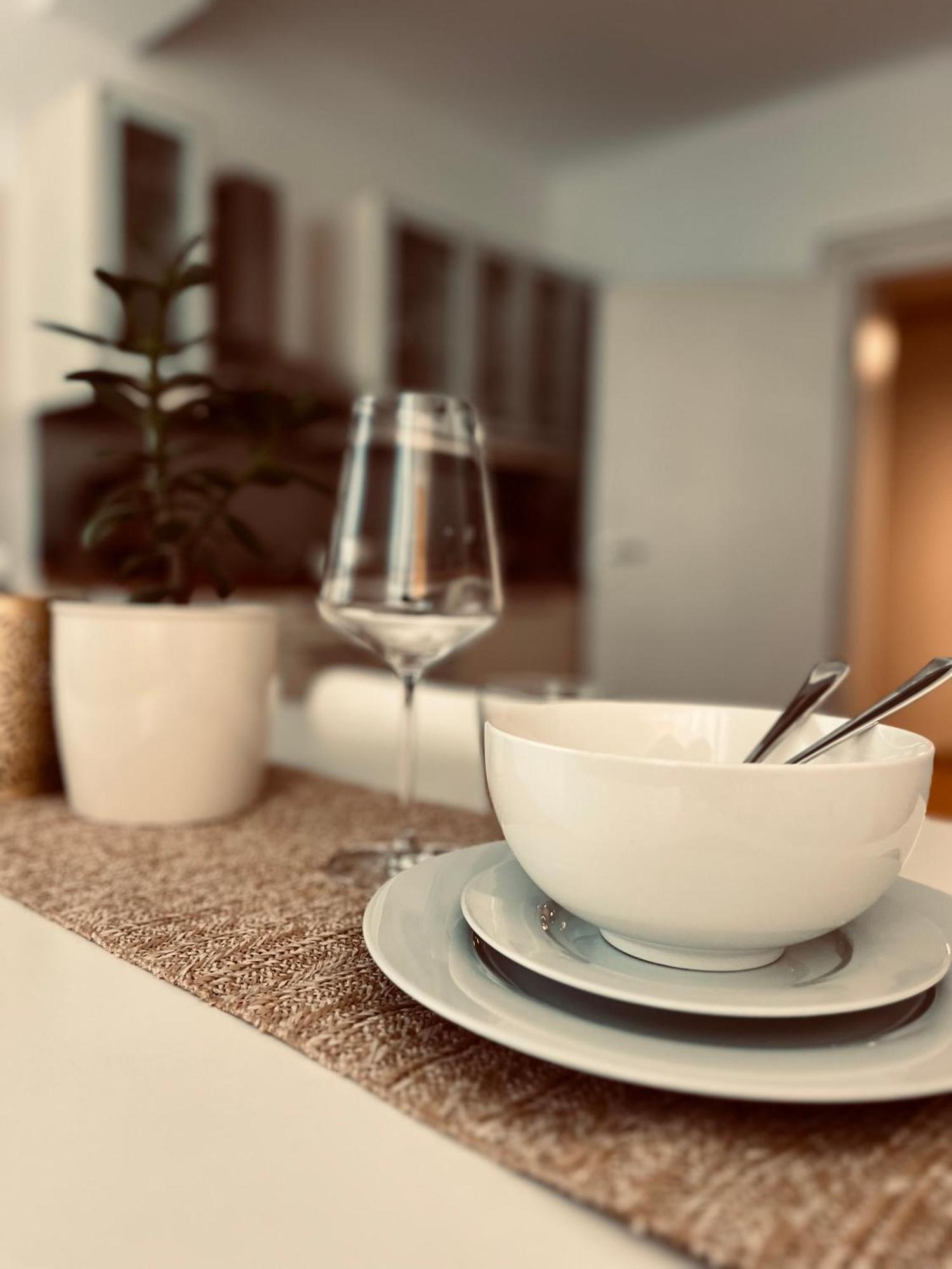 Apartment Am Schloss - Charme 萨尔布吕肯 外观 照片