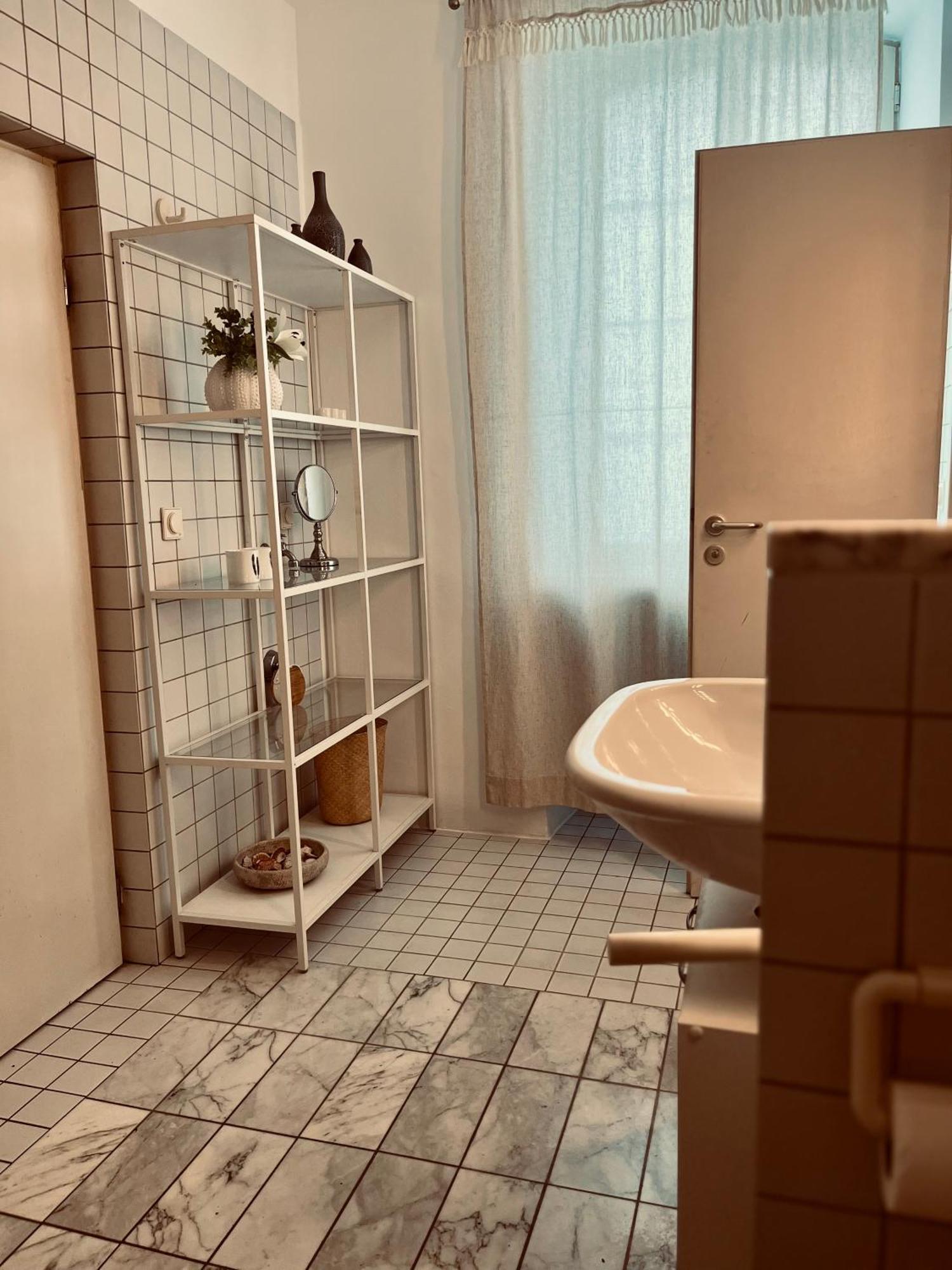 Apartment Am Schloss - Charme 萨尔布吕肯 外观 照片
