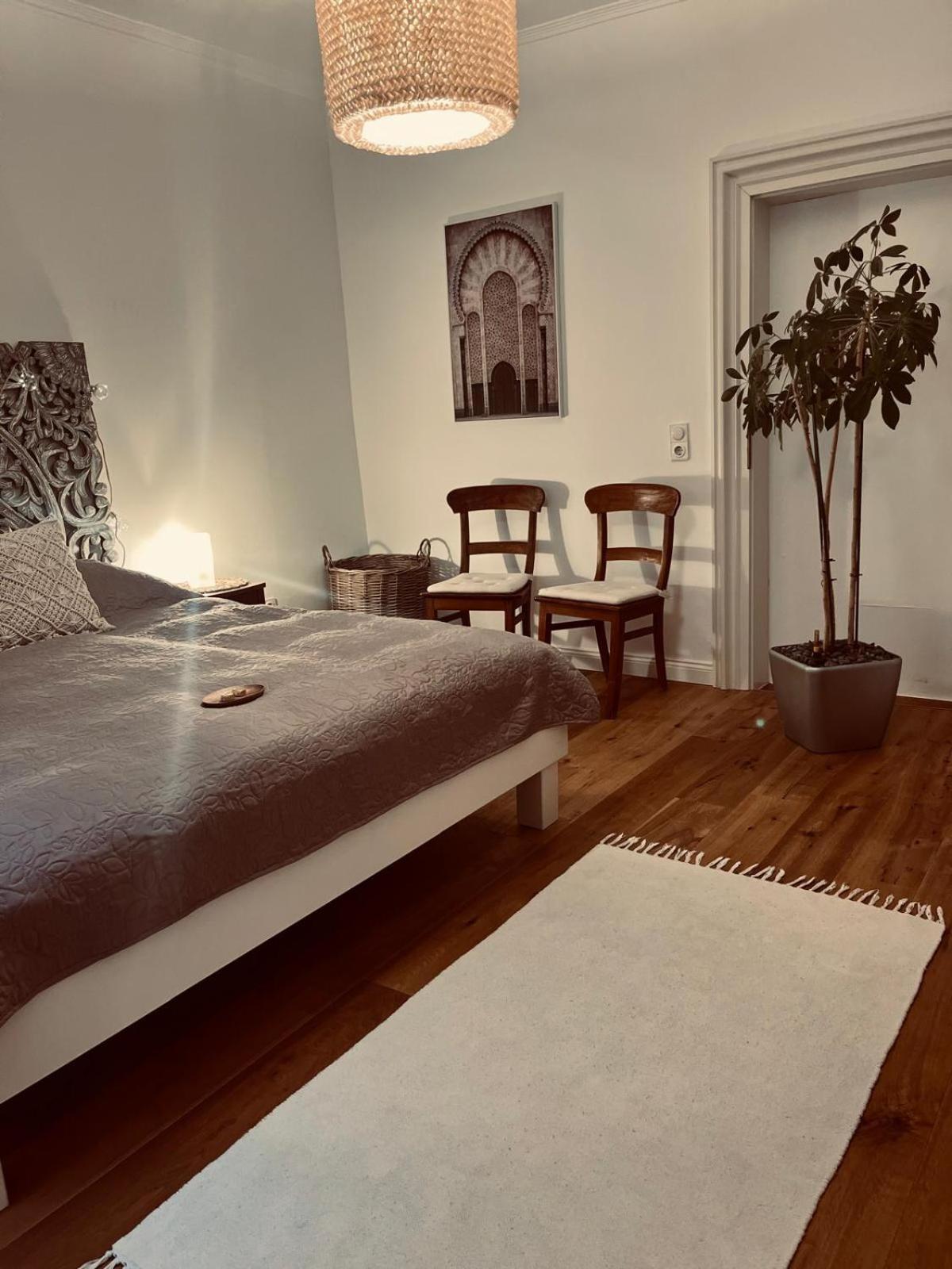 Apartment Am Schloss - Charme 萨尔布吕肯 外观 照片
